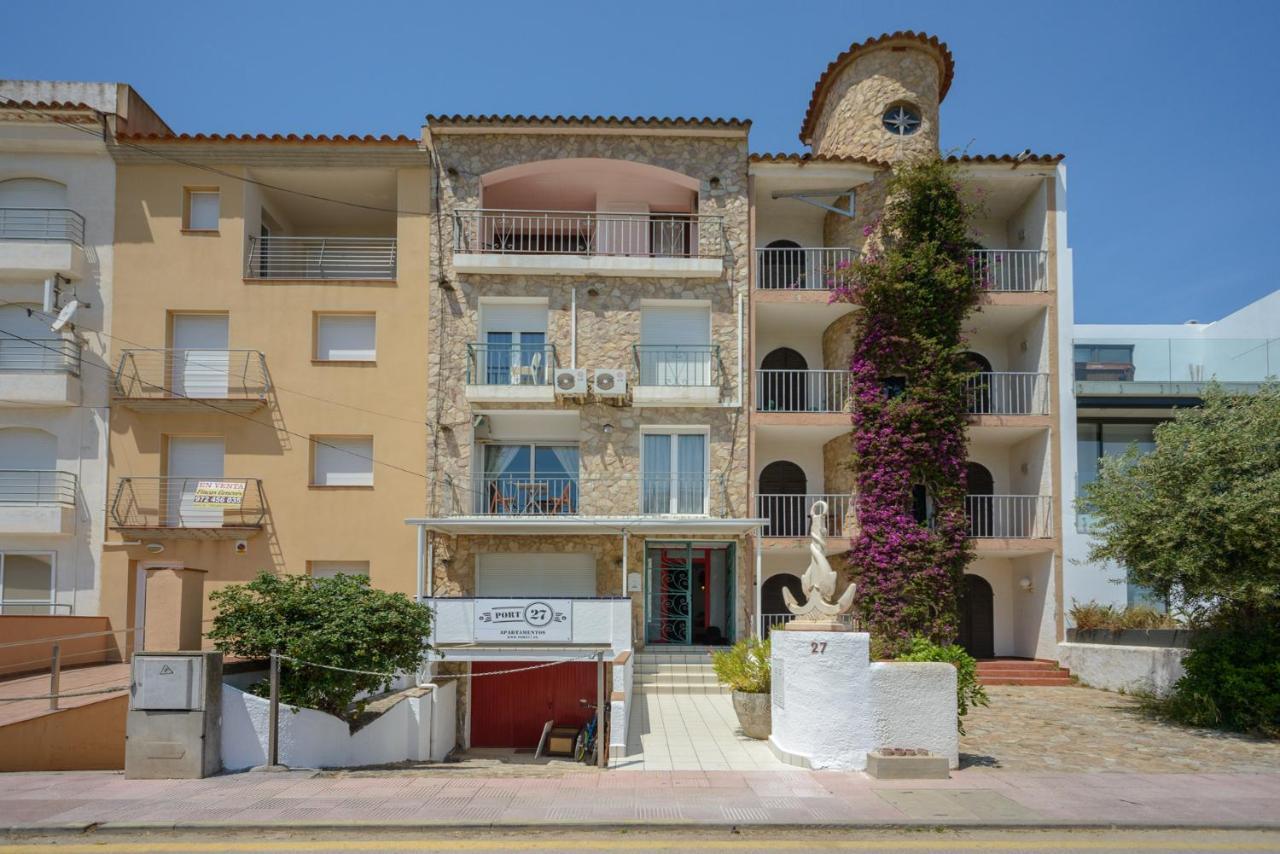 Port 27 Apartment