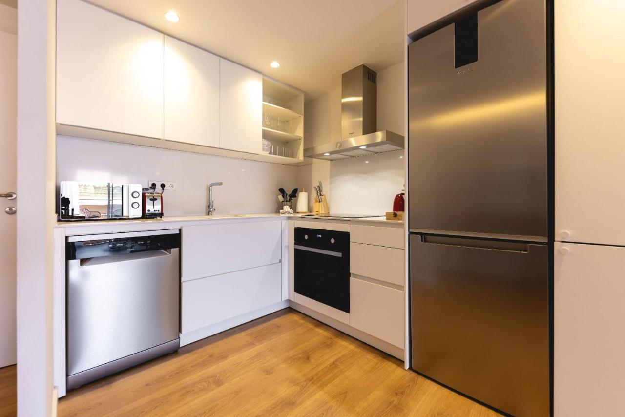 Bravissimo Domenica, 2 Bedrooms And Balcony * Gerona