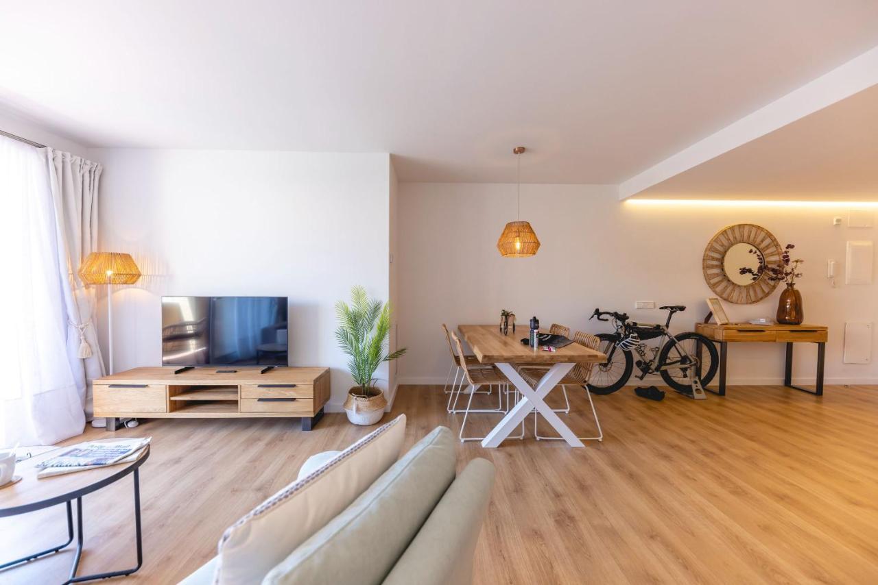 Bravissimo Domenica, 2 Bedrooms And Balcony * Gerona