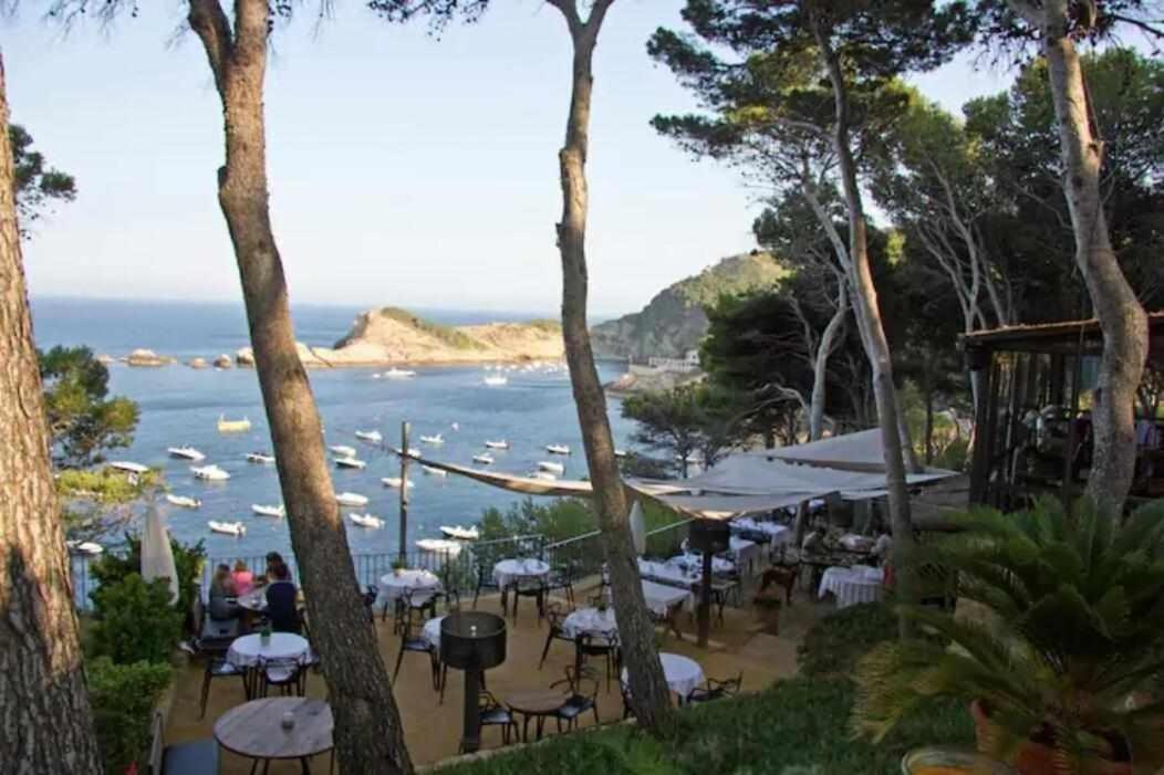 Cap Sa Sal 74 Con Terraza Literalmente Sobre El Mar