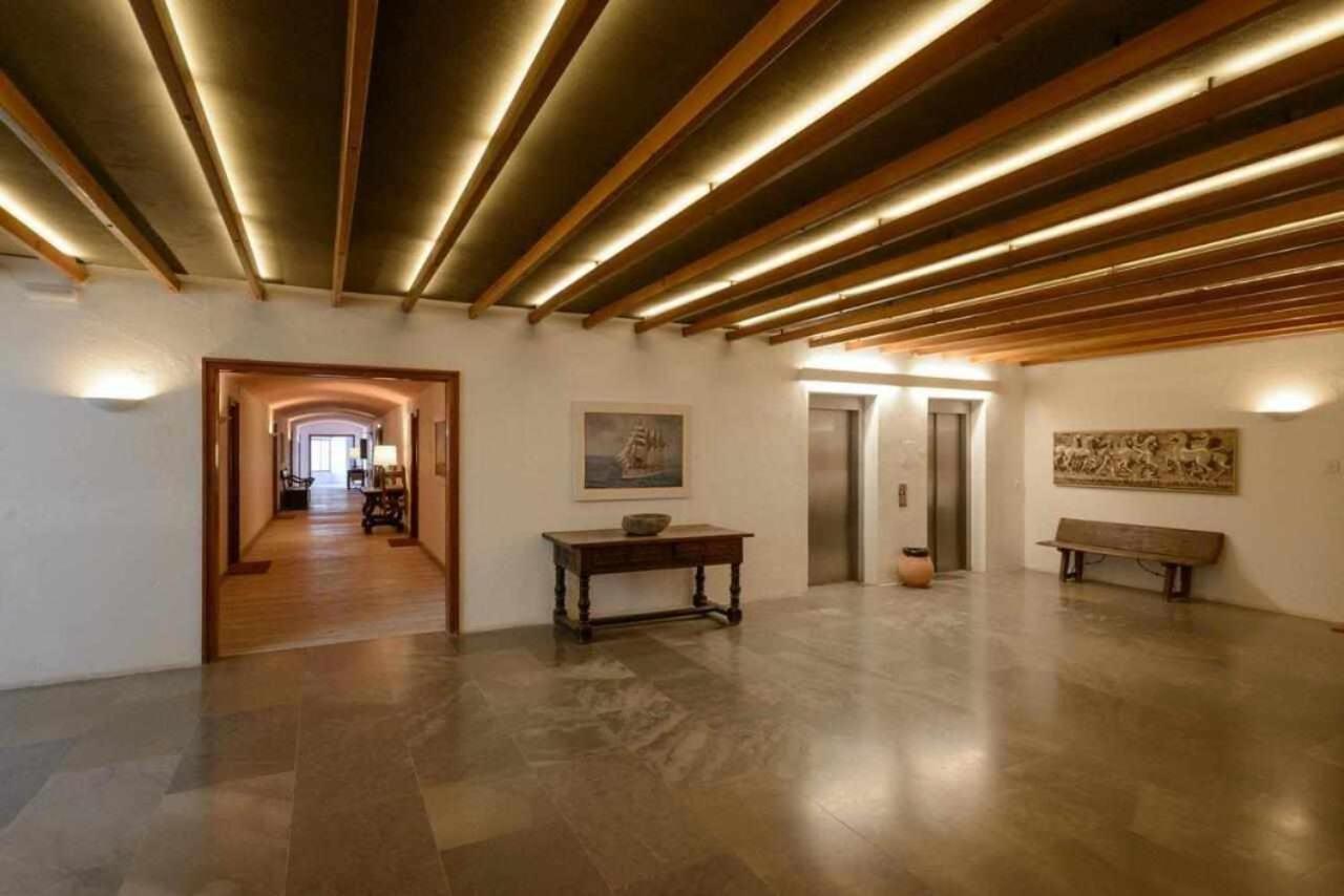 Cap Sa Sal 74 Con Terraza Literalmente Sobre El Mar Apartamento