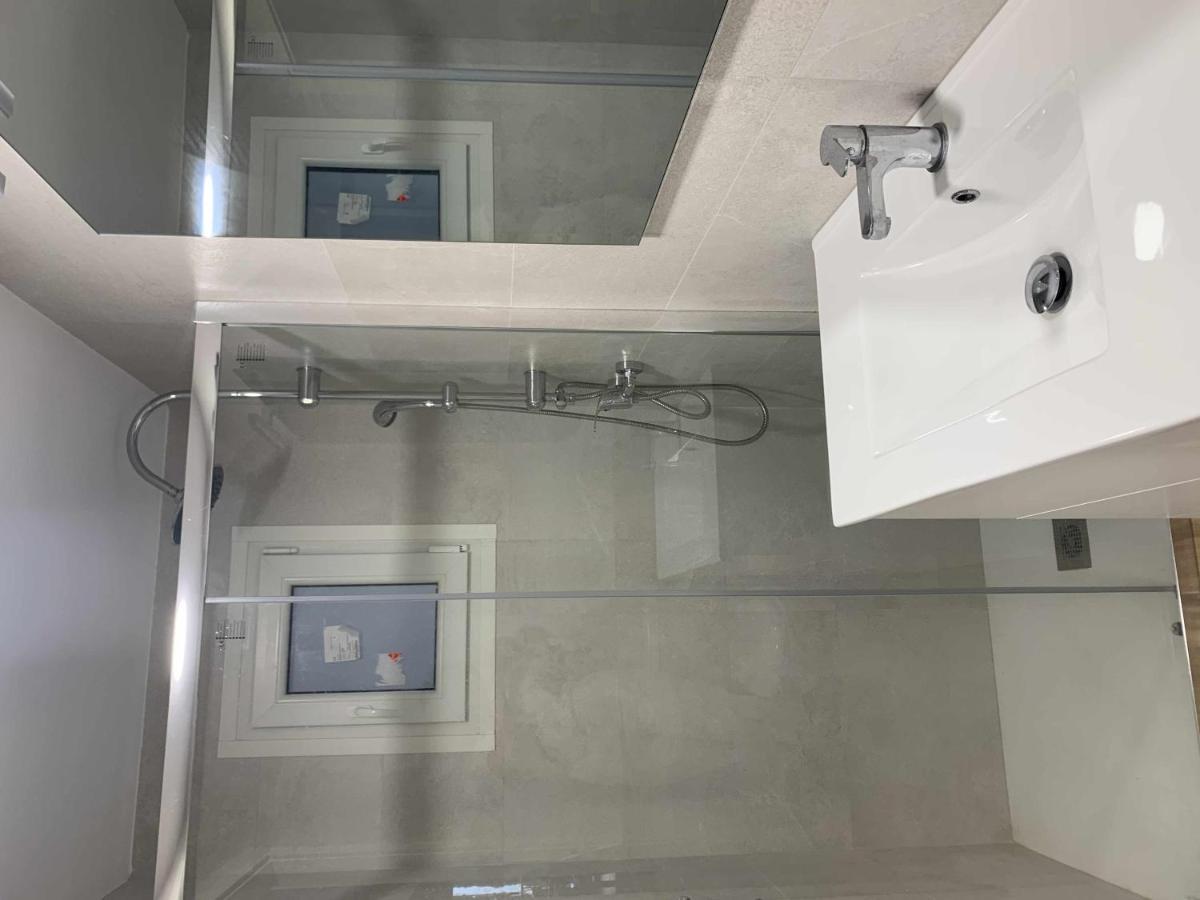 Apartamento De Un Solo Ambiente Con Terraza Y Piscina Y *