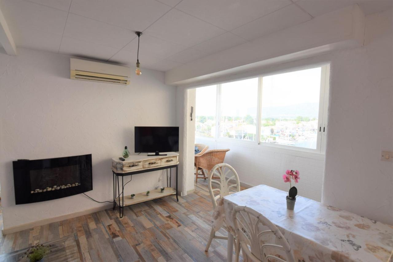 396-studio Vue Marina Apartment
