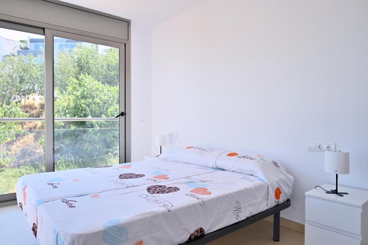 Holiday home Welcs Moderna 031 Emp Con Piscina Y Vistas Llanca