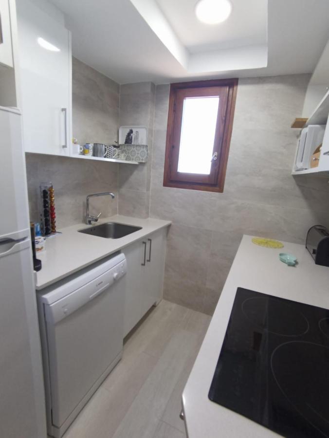 Albatros House *