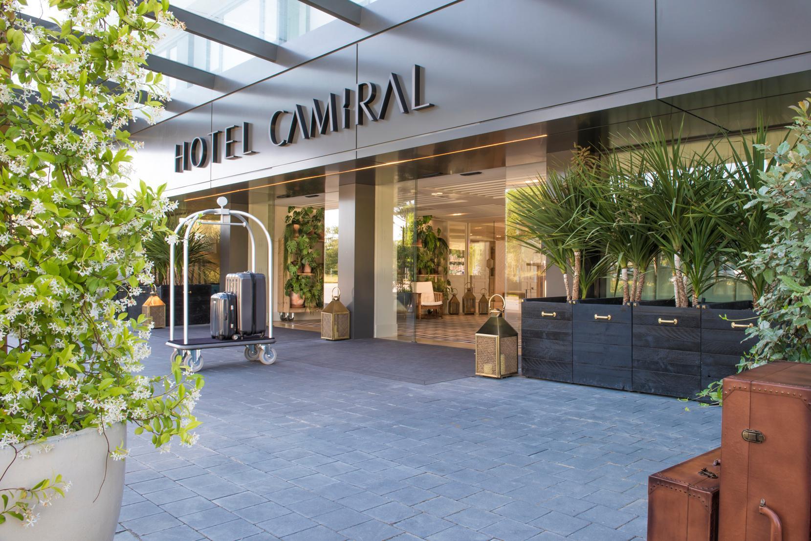 Hotel Camiral - The Leading Of The World