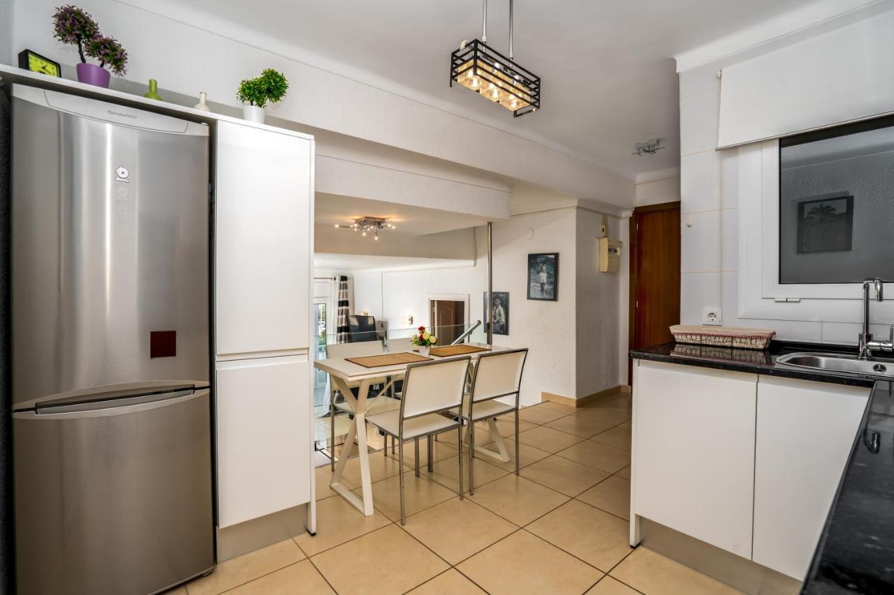 Apartamento Welcs Con Terraza Frente Al Mar * Ampuriabrava