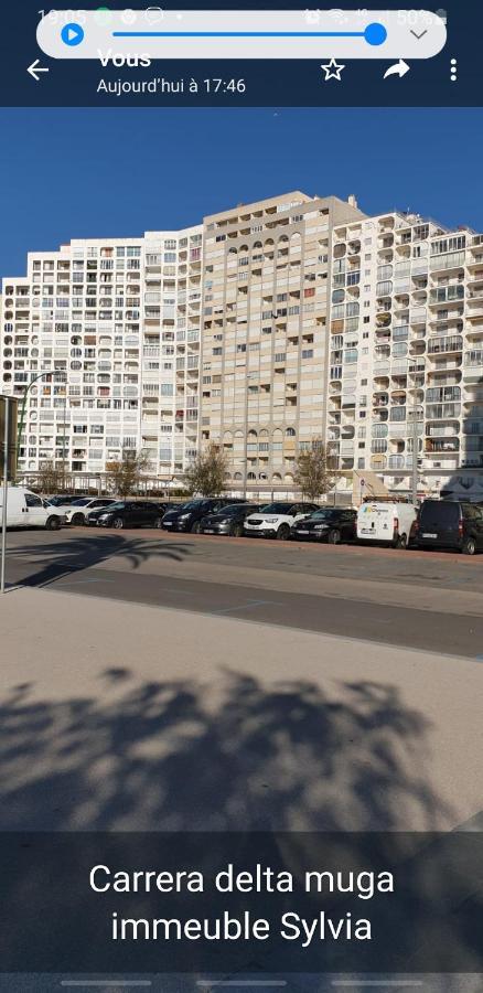 Les Vagues Au Balcon