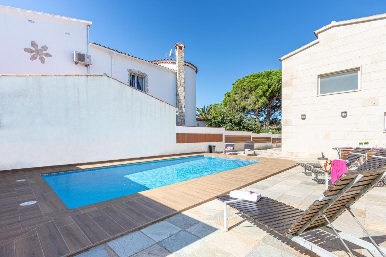 Villa Apart-rent Ter 0031 *