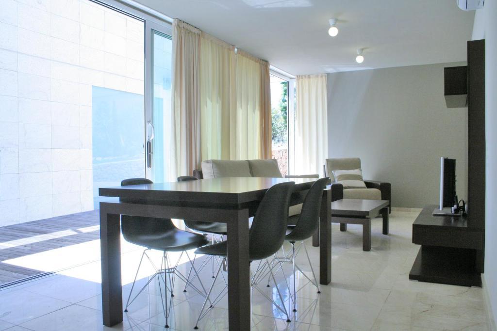 L' Escala Resort 3*