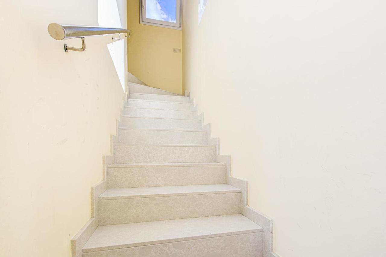 Apart-rent Ter 0031