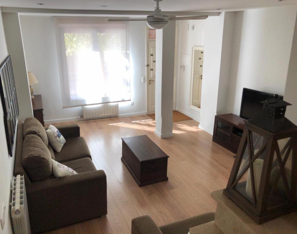 Casita De La Playa Con Parking Palamos