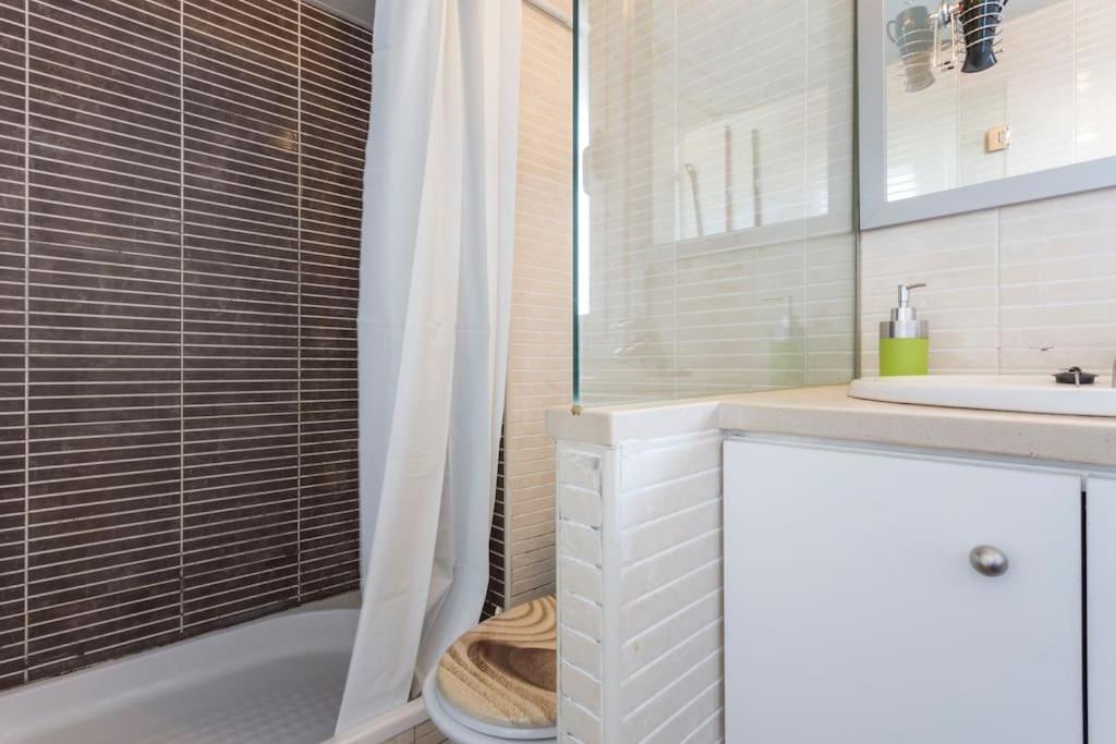 Piso De 2 Habitaciones, 3 Piscinas Y Cerca Del Mar Apartment *