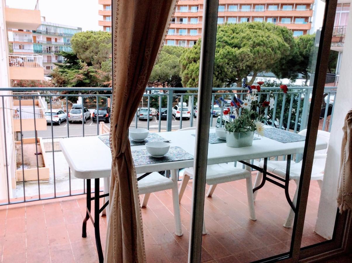 Aquarium. 150 Metros Playa. Apartamento Rosas