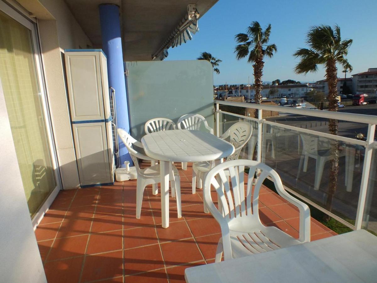 En Port Canigo, Roses: 2 Hab, Terraza, Piscina Comunitaria. - Es-204-29 Apartment