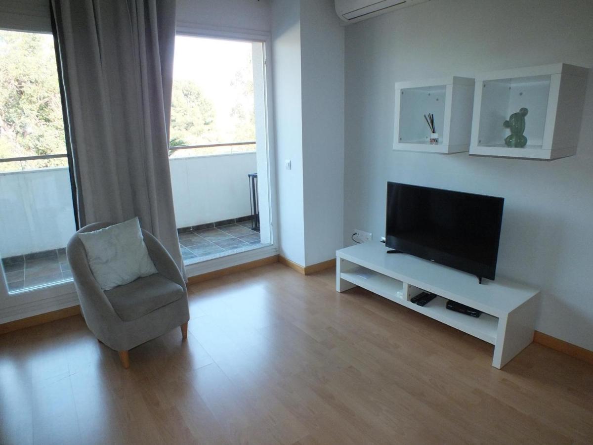 Acogedor Con Piscina Comunitaria Y Parking En Roses, Cerca De La Playa Y Atracciones - Es-204-39 Apartamento