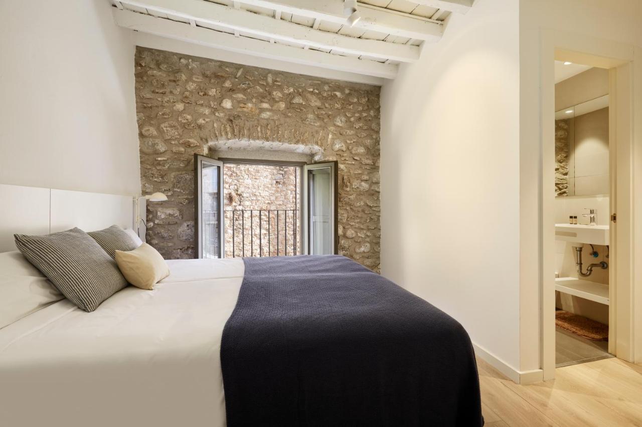 Canvas & Lofts *