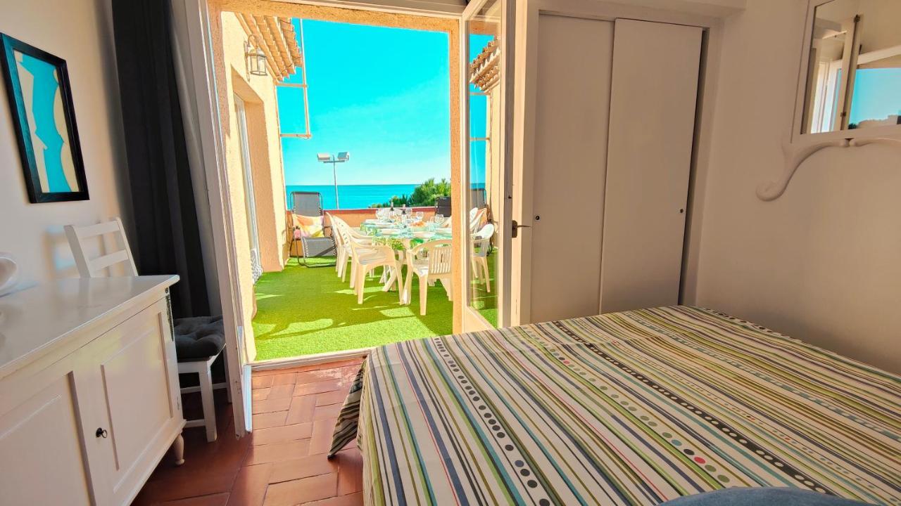 Con Jardin A 11 Metros De La Playa. Cg.