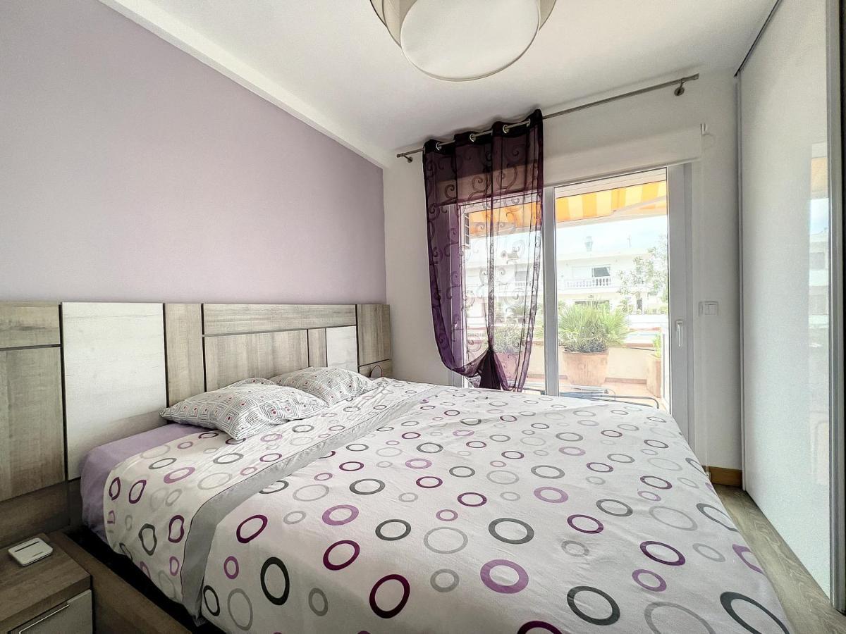 Oasis 9 *
