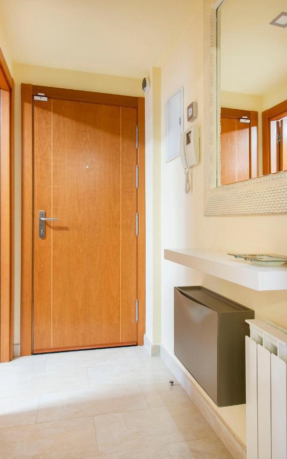 De Un Solo Ambiente Con Terraza Y Piscina Y Apartamento Tossa de Mar