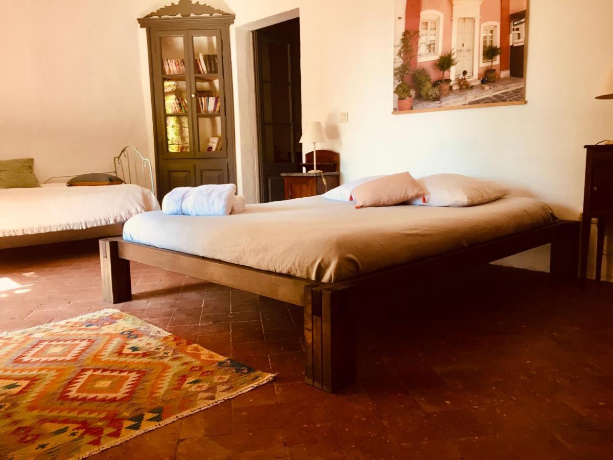 Casa Migdia 3* Sant Jordi Desvalls
