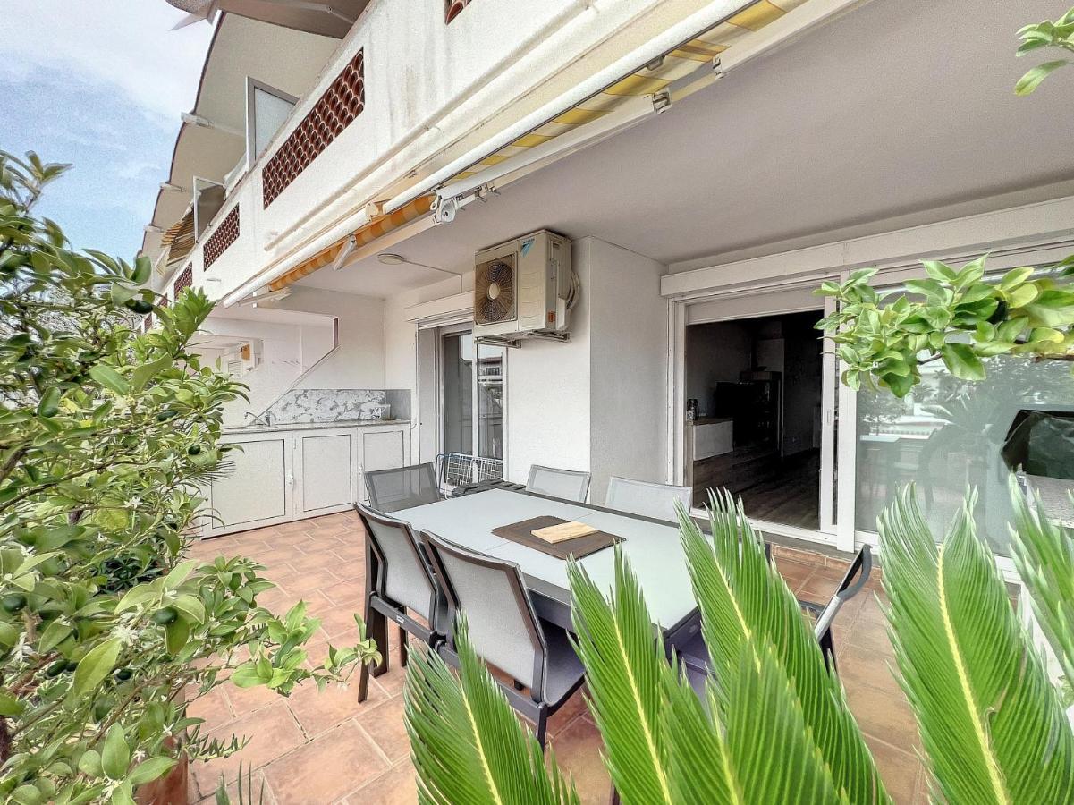 Oasis 9 * Empuriabrava
