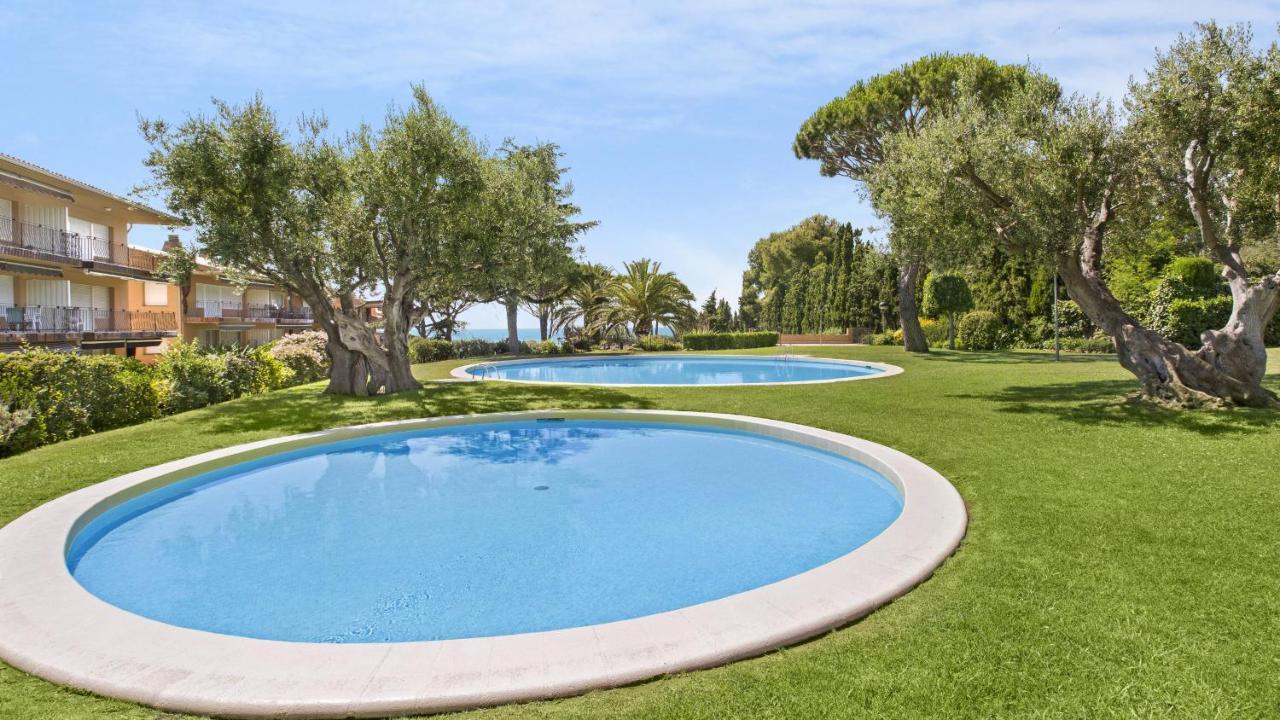 I-90 - * Calella De Palafrugell