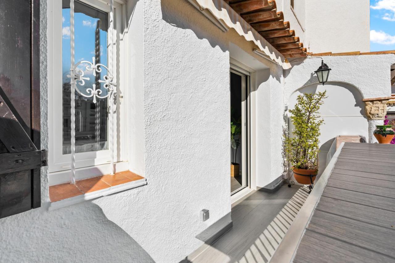 Apartamento En El Centro Con Terraza Y Piscina *