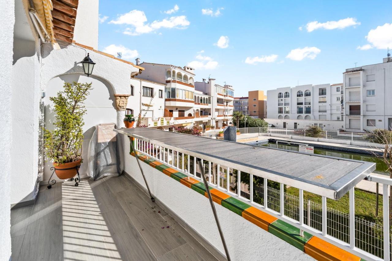 Apartamento En El Centro Con Terraza Y Piscina Apartamento Ampuriabrava