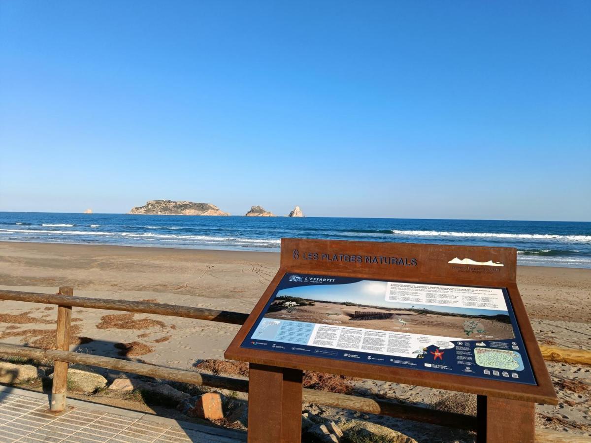 Acogedor Delante Del Mar