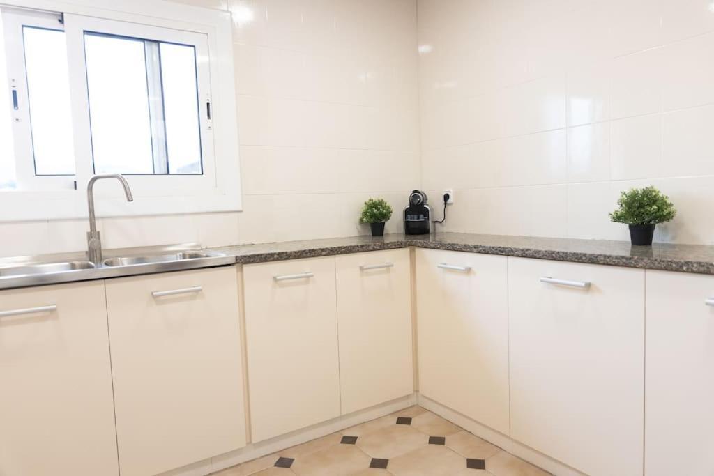 Apartamento Penthouse With A 80m2 Terrace Near The Platja d'Aro (Playa de Aro)