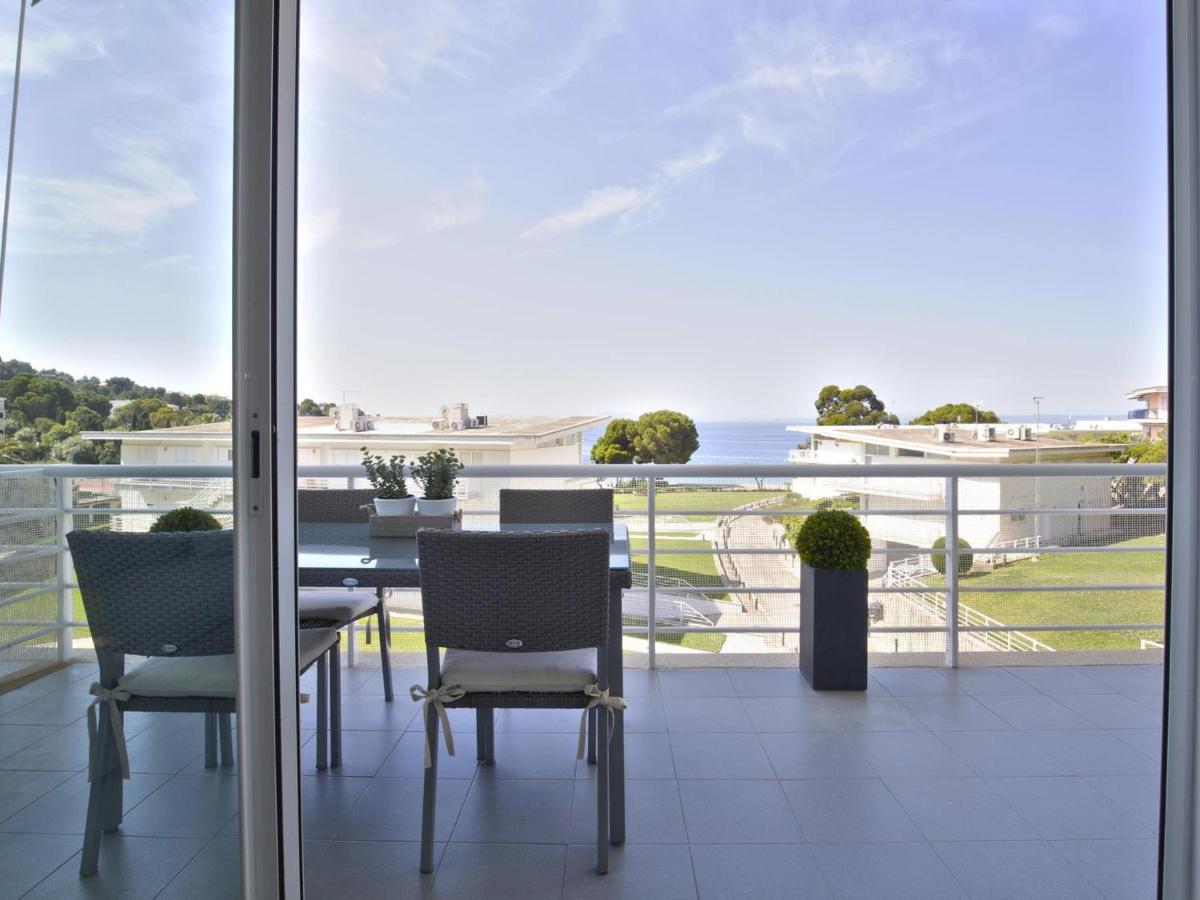 Apartment Magnifico Renovado En Primera Linea De Playa Con Terraza, Piscina Y Parking, - Es-228-109 Roses