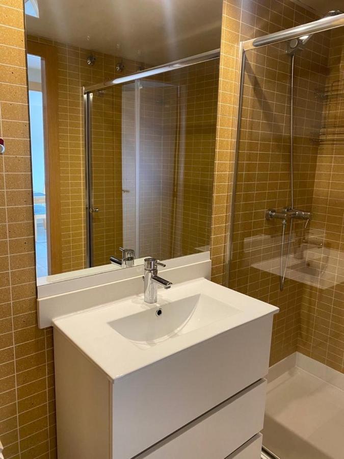 Apartamento Exclusivo Piso De La Playa De Fenals Con Terraza Lloret de Mar