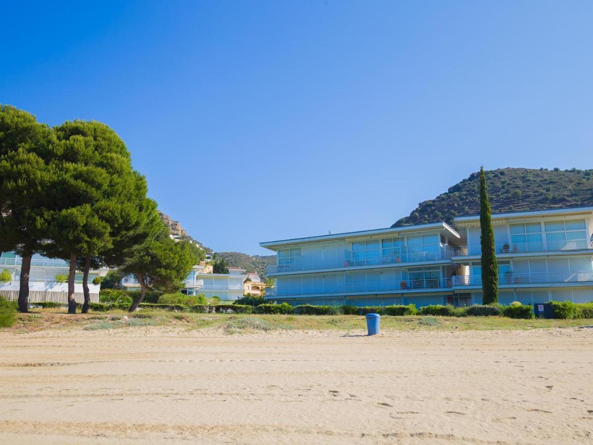 Apartment Magnifico Renovado En Primera Linea De Playa Con Terraza, Piscina Y Parking, - Es-228-109