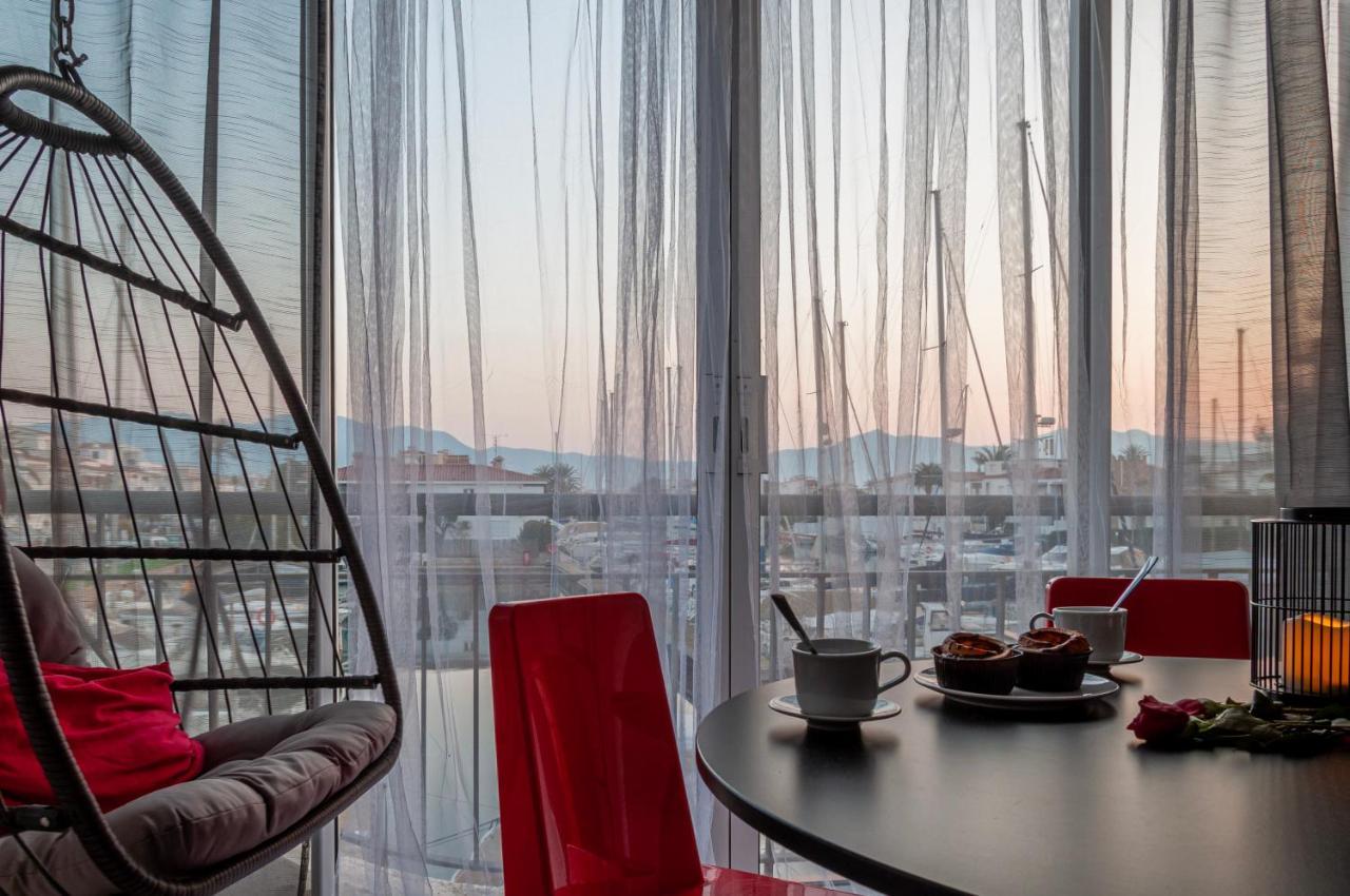 Estudio En 1ª Linea Con Vistas Al Puerto Deportivo By Insidehome Empuriabrava