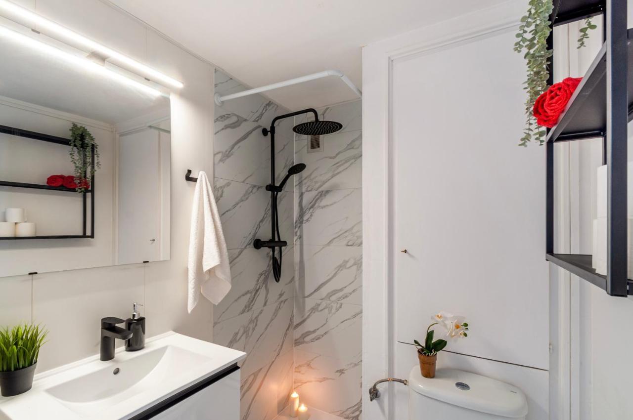 Estudio En 1ª Linea Con Vistas Al Puerto Deportivo By Insidehome Empuriabrava