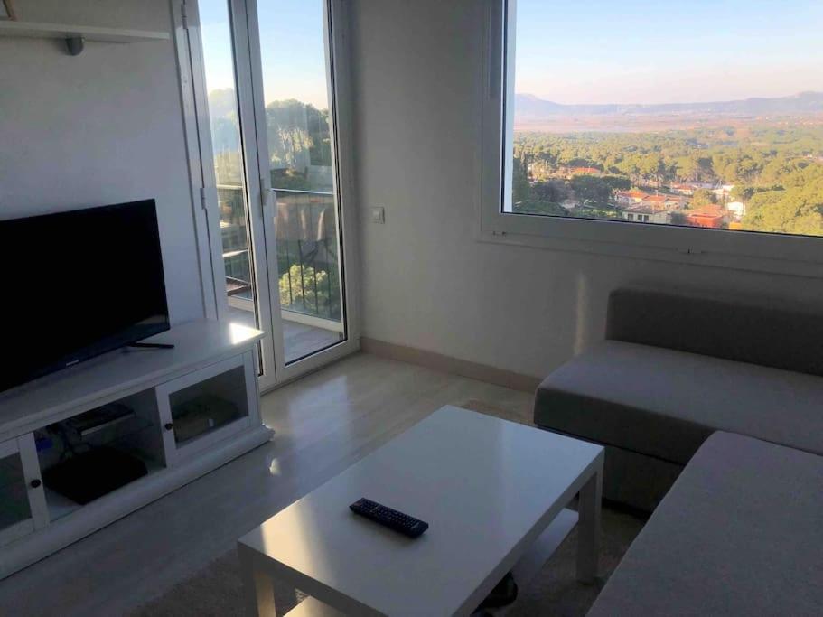 Nuevo. Reformado Con Vistas Panoramicas Y Piscina * Pals