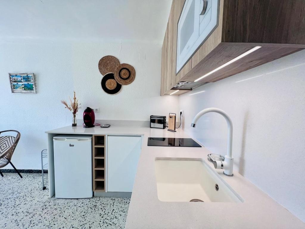Sylvia 4a - Estudio En Primera Linea De Mar - Centrico - Terraza Vista Mar - Playa - Wifi Apartment