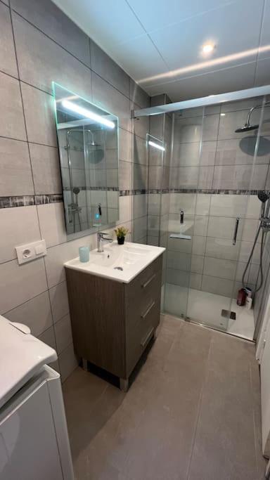 Bonito Piso En Canyelles Apartamento *