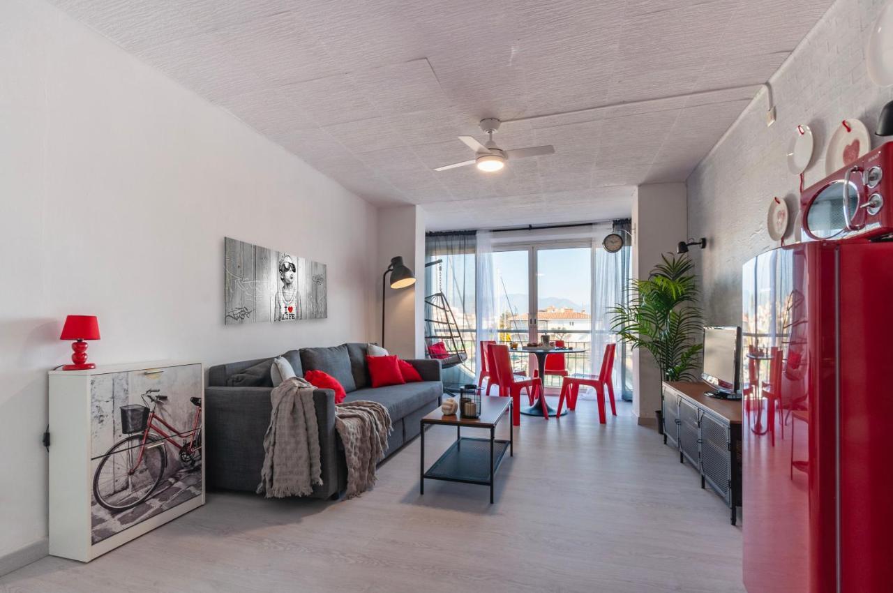 Estudio En 1ª Linea Con Vistas Al Puerto Deportivo By Insidehome * Empuriabrava