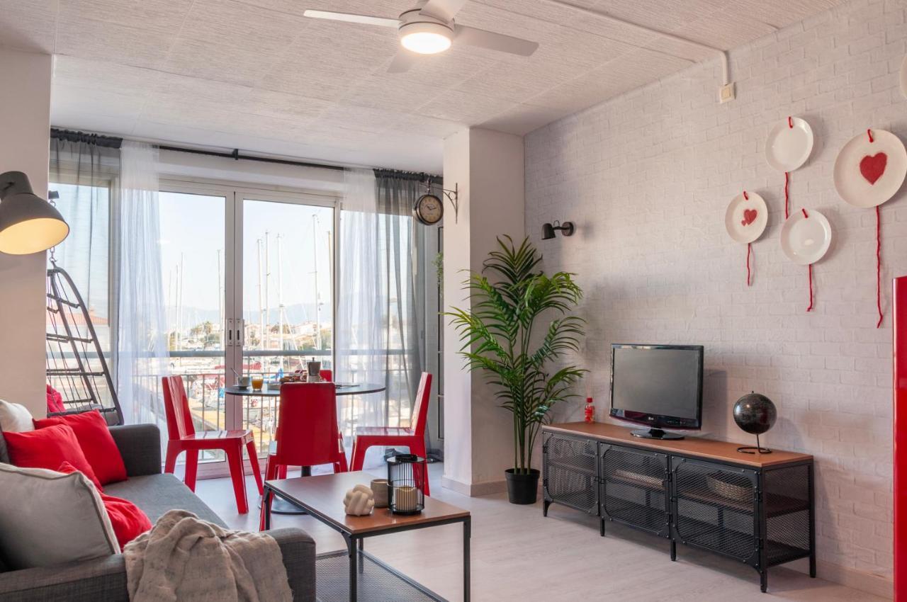 Estudio En 1ª Linea Con Vistas Al Puerto Deportivo By Insidehome Empuriabrava