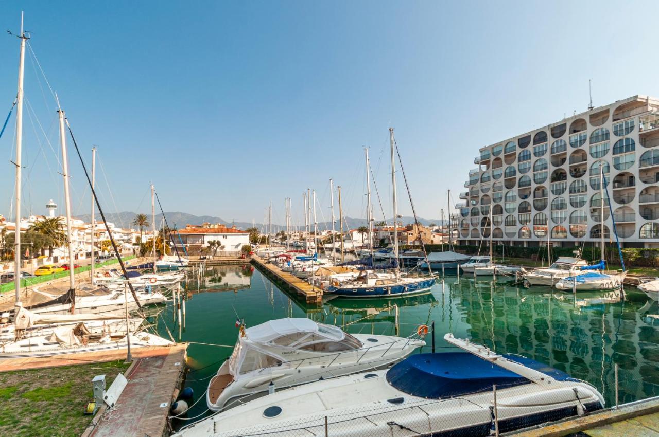 Estudio En 1ª Linea Con Vistas Al Puerto Deportivo By Insidehome Empuriabrava