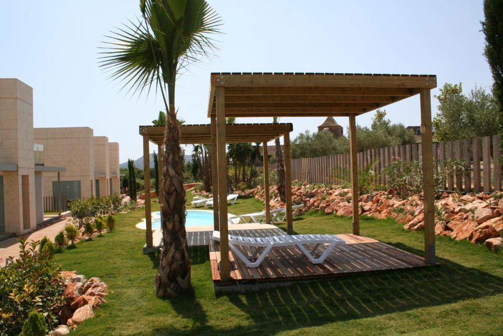 L' Escala Resort 3*