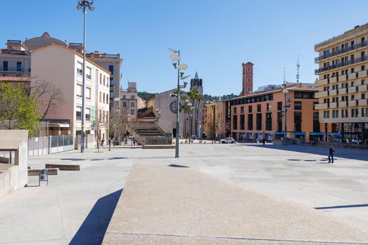 Bravissimo Centre, Modern 2-bedroom * Girona