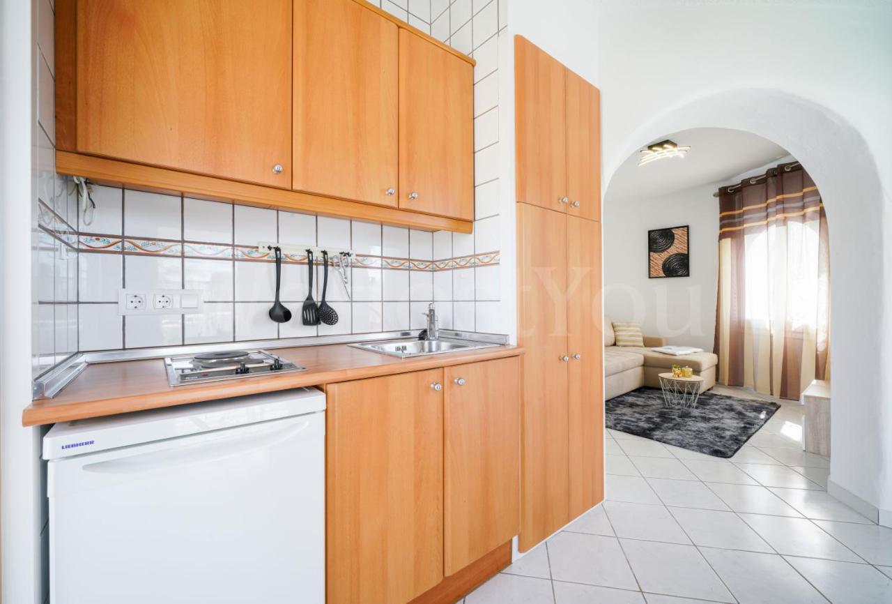Et Avec Piscine - Wehostyou Villa Ampuriabrava