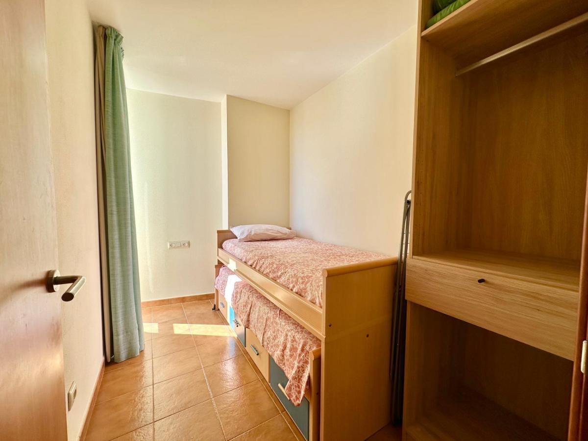 New! Con Piscina Y Balcón A 2 Minutos De La Playa. Wi-fi Apartamento