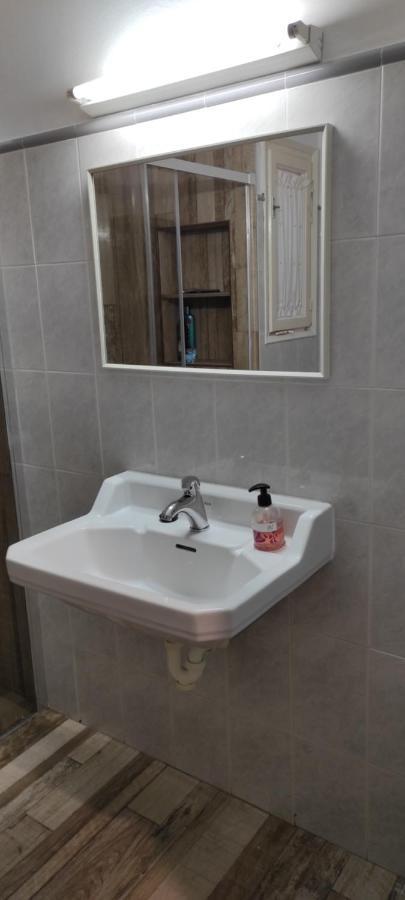 Habitación en casa particular Romani - Casa Compartida Con Propietario - Bano Compartido L' Escala