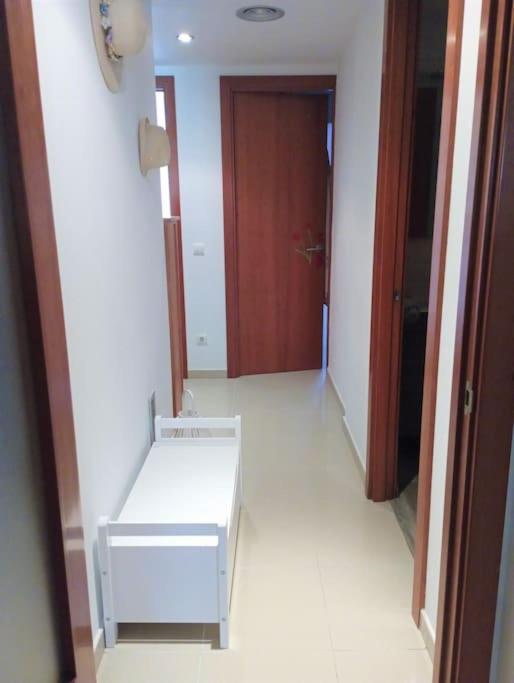 En Primera Linea De Mar Apartment Roses