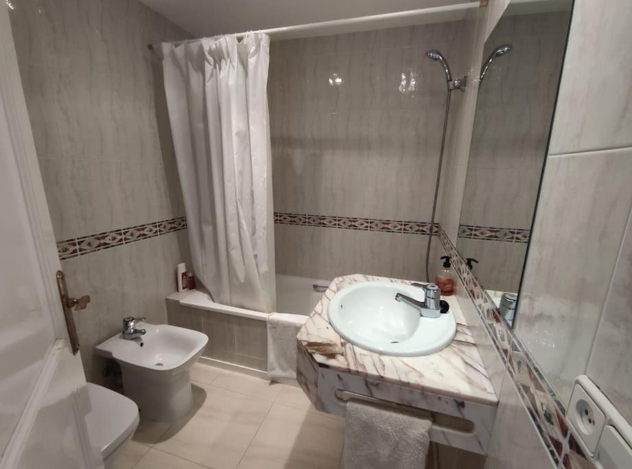 Apartment 2 Minutes Walking To The Parking Included *