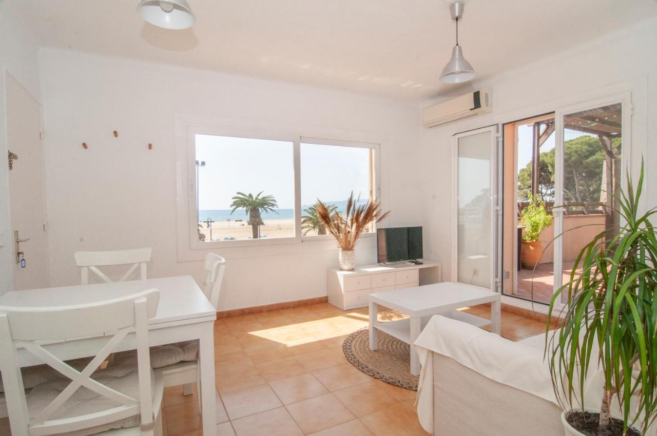 Apartment Seafront Roof *